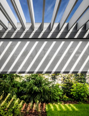 BIOKLIMATICKÁ PERGOLA SKYLINE PRO LOXONE INTELIGENTNÍ DOMY